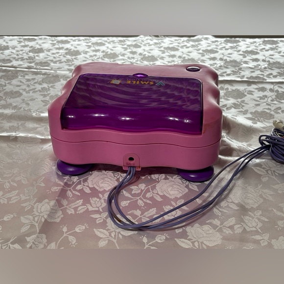 VTech V. Smile TV Learning System Game Console Educational Pink Game - Picture 7 of 9